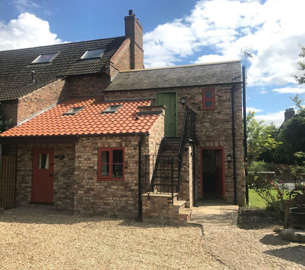 C Farmhouse Accommodation Alne Buitenkant foto